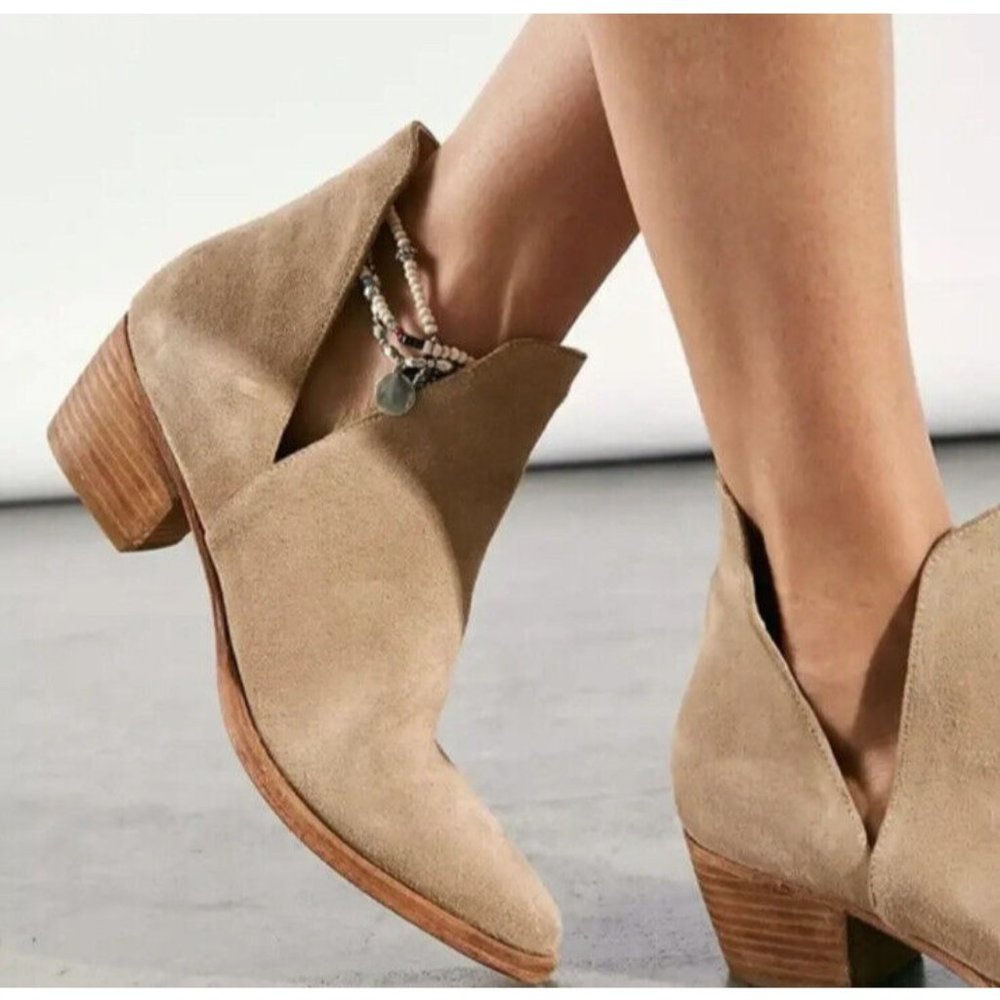 Free People Tan Charm Double V Cut Out Ankle Bootie 40 /9.5 Leather Boot NEW